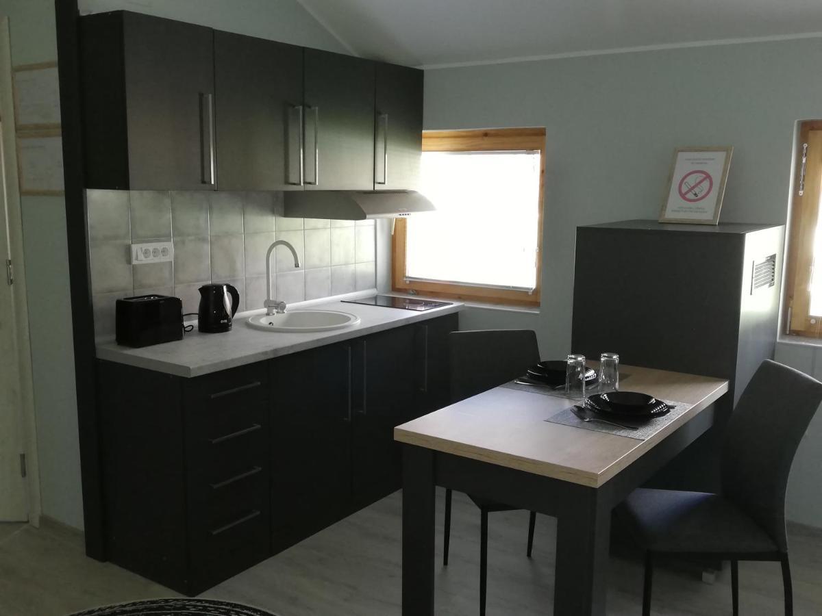 D&D Studio Apartment 수보티차 외부 사진
