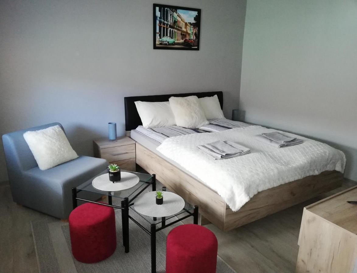 D&D Studio Apartment 수보티차 외부 사진