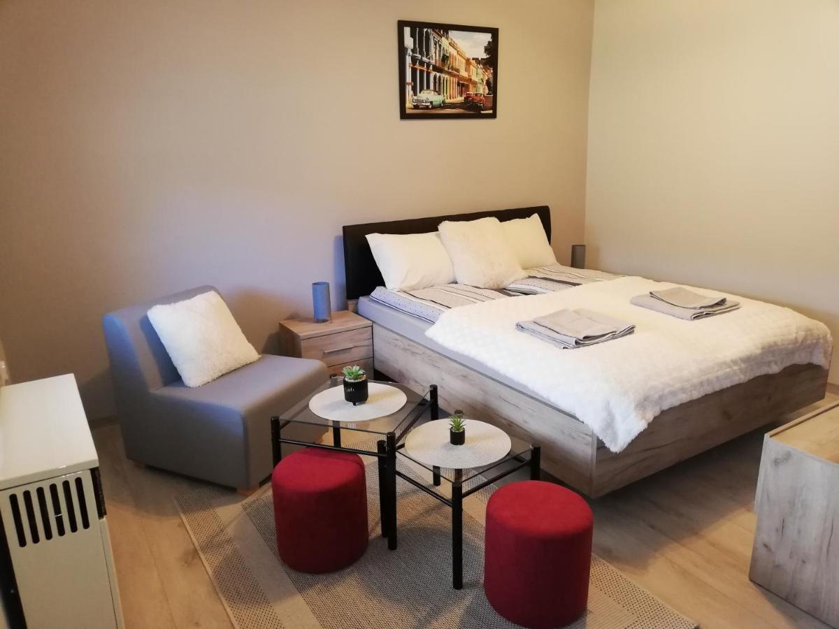D&D Studio Apartment 수보티차 외부 사진