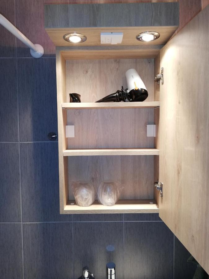 D&D Studio Apartment 수보티차 외부 사진